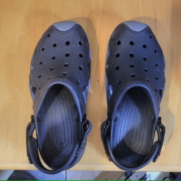 Crocs - Picture 4 of 7